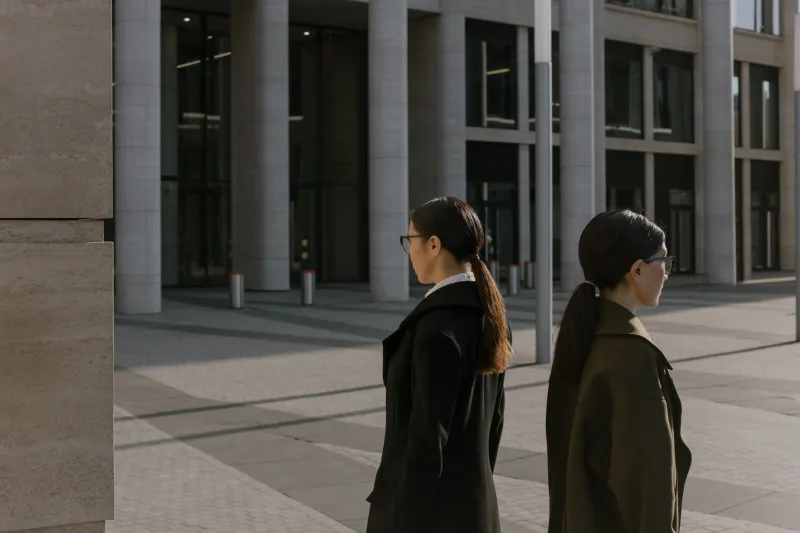 Recruiting for Two: How Elite Quant Firms Are Quietly Winning Over Dual-Career Households